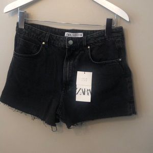 NWT Zara Black High Rise Boyfriend Short